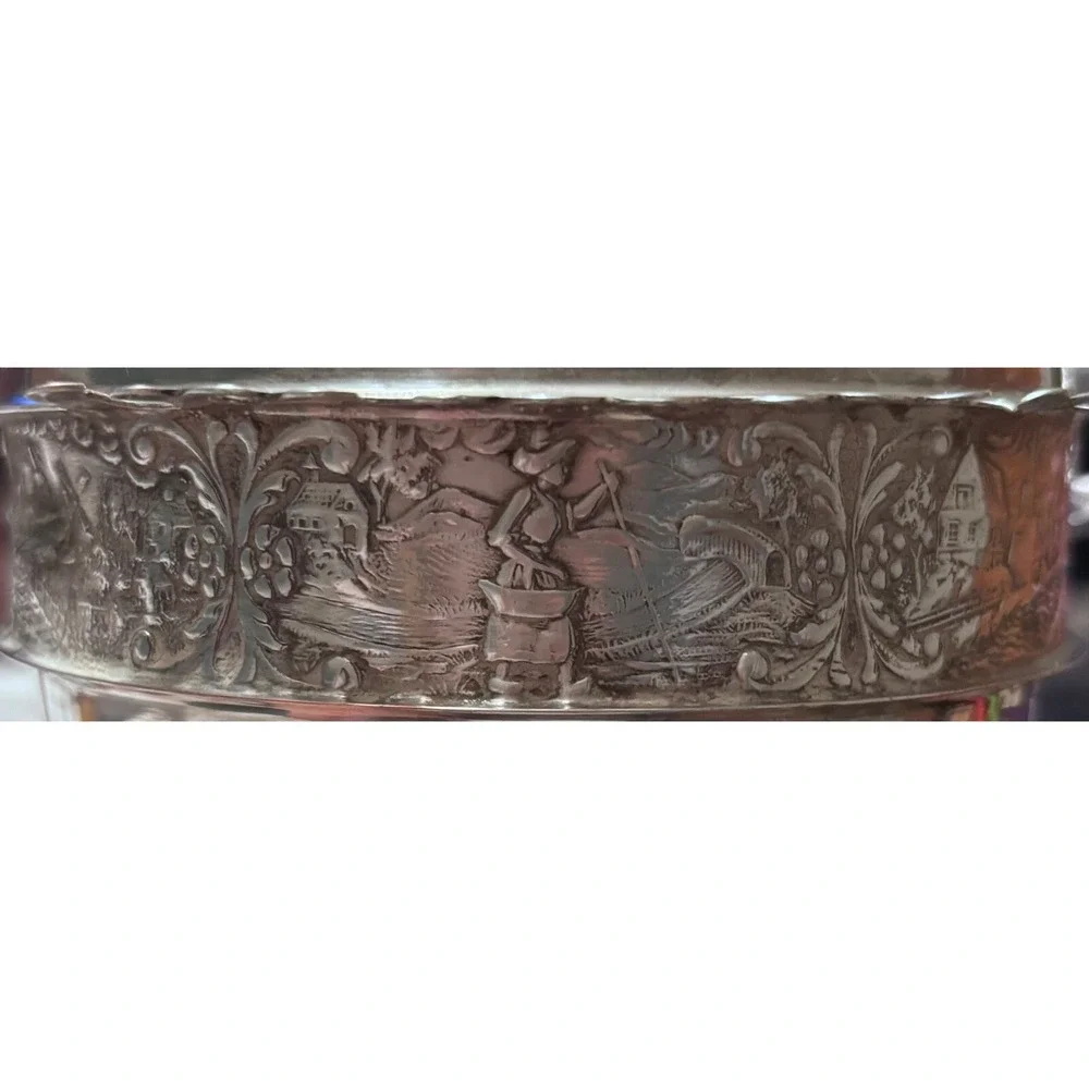 Vintage W Rogers ‎ Silver Quad Plated Sugar bowl 9 spoons one handle included
